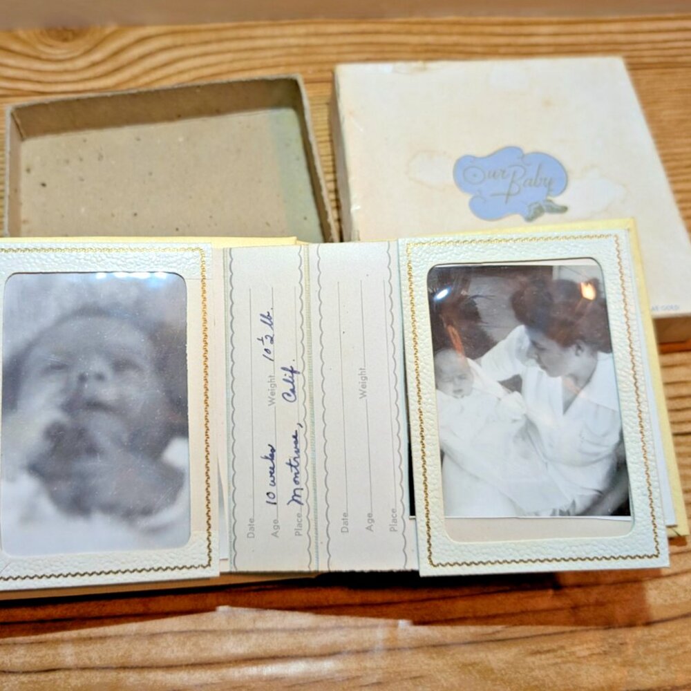 1945 Baby Snapshot Case Photo Album Small Original Box 3 Vtg Photos Stamped 24 K